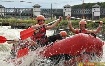 Rafting extrême à Prague pour un EVG